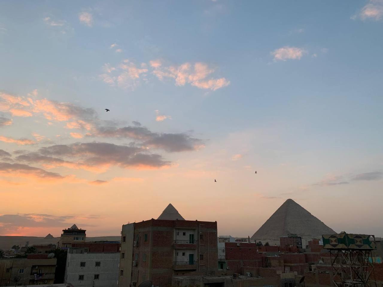 Merit Pyramids View Kairó Kültér fotó
